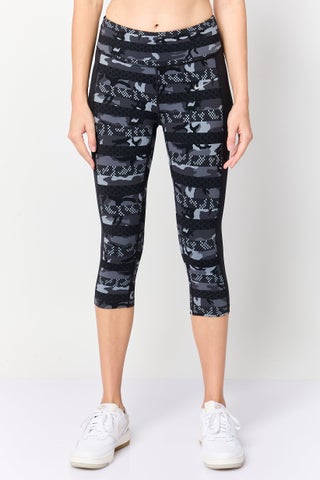 Women Dri Fit Camouflage Running Capri Leggings, Multicolor